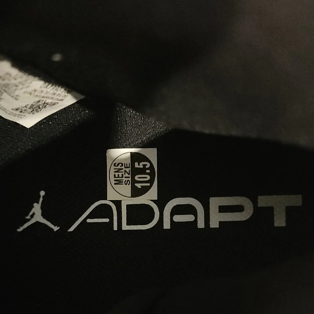 Air Jordan 11 Retro White Black Red Sneakers - Picture 7 of 9